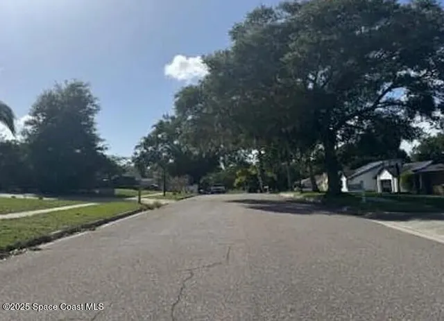 $5,000 | 7755 Bay Cedar Drive, Orlando, FL 32835