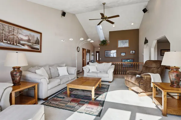 $749,900 | 978 North Dewey Avenue, Jefferson, WI 53549