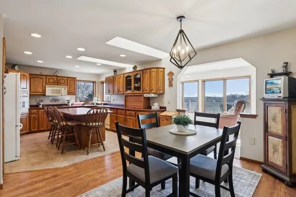 $749,900 | 978 North Dewey Avenue, Jefferson, WI 53549