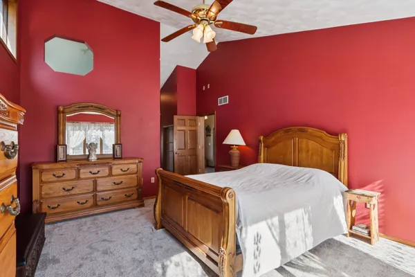 $749,900 | 978 North Dewey Avenue, Jefferson, WI 53549