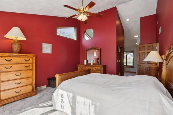 $749,900 | 978 North Dewey Avenue, Jefferson, WI 53549