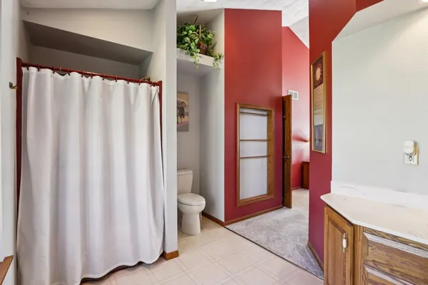 $749,900 | 978 North Dewey Avenue, Jefferson, WI 53549