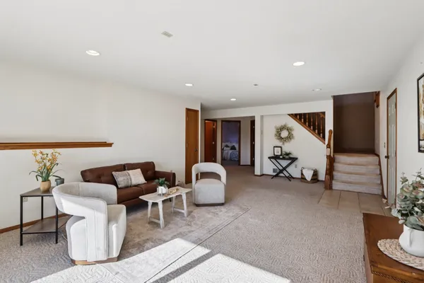 $749,900 | 978 North Dewey Avenue, Jefferson, WI 53549