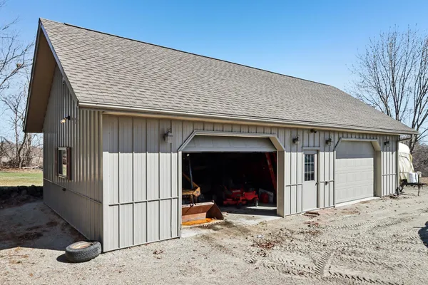 $749,900 | 978 North Dewey Avenue, Jefferson, WI 53549