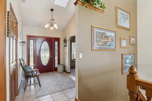 $749,900 | 978 North Dewey Avenue, Jefferson, WI 53549