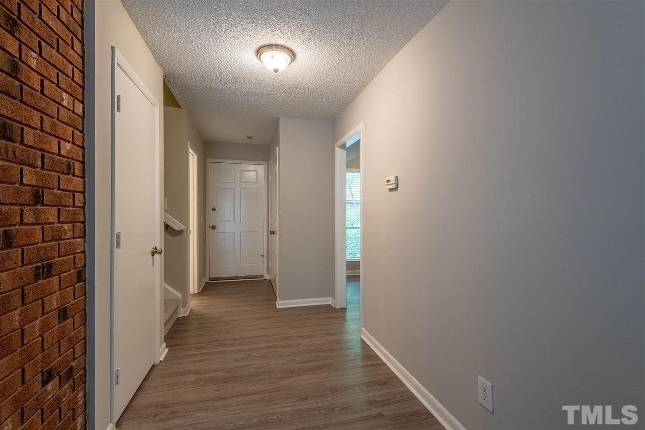 3928 Wendy Lane, Unit 9A3 Raleigh, NC 27606 - Photo 4 of 26 Gallery Image 4