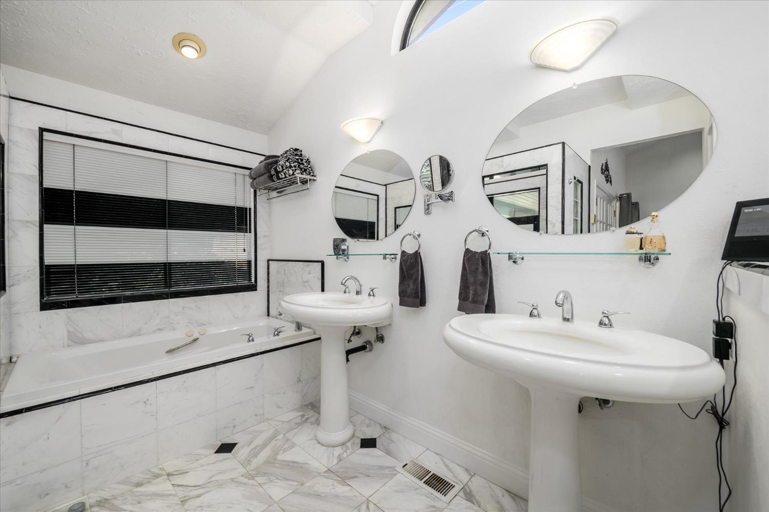 3165 Oakwood Road Cameron Park, CA 95682 - Photo 32 of 55
