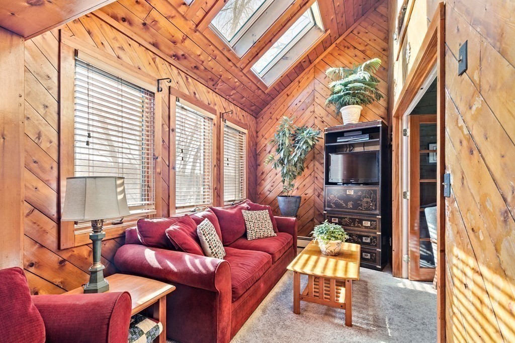 1012 River Road Agawam, MA 01001 - Photo 8 of 42 Gallery Image 8