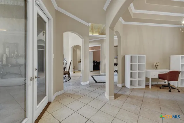 a view of entryway with livingroom and furniture