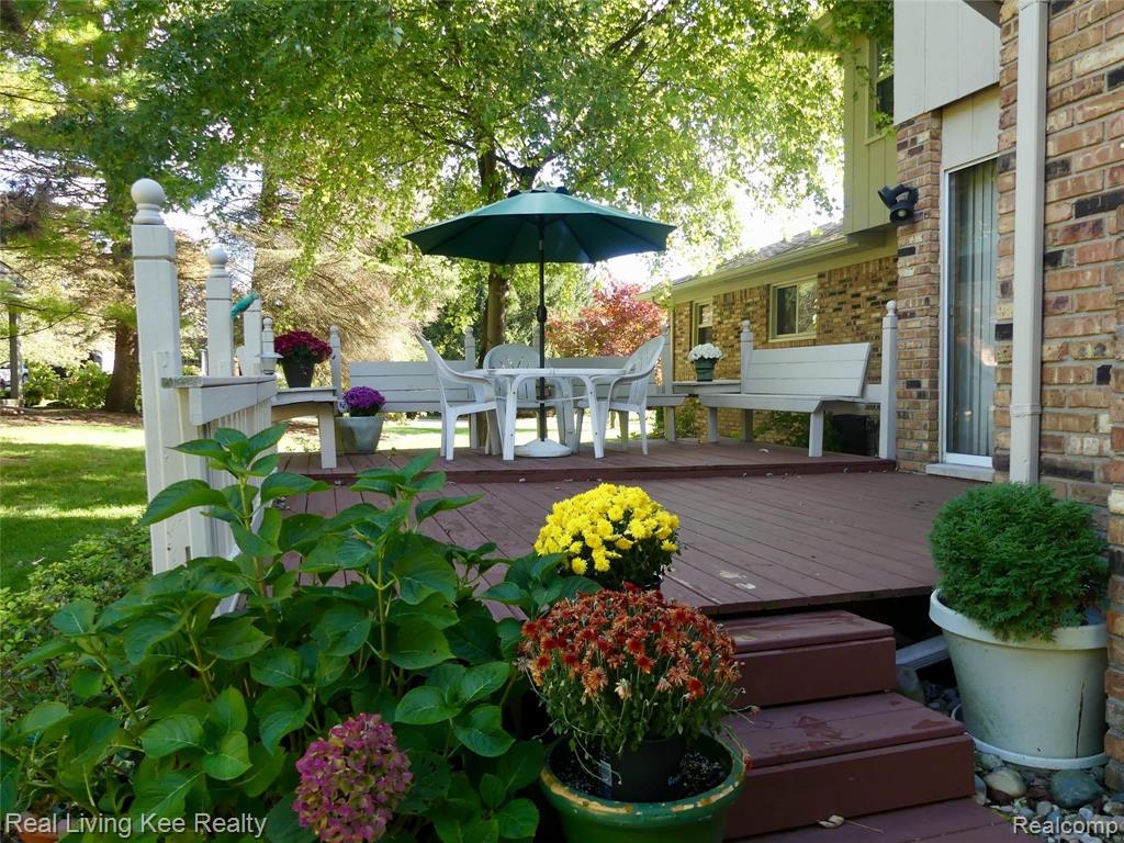 5118 Aintree Road Rochester, MI 48306 - Photo 43 of 47