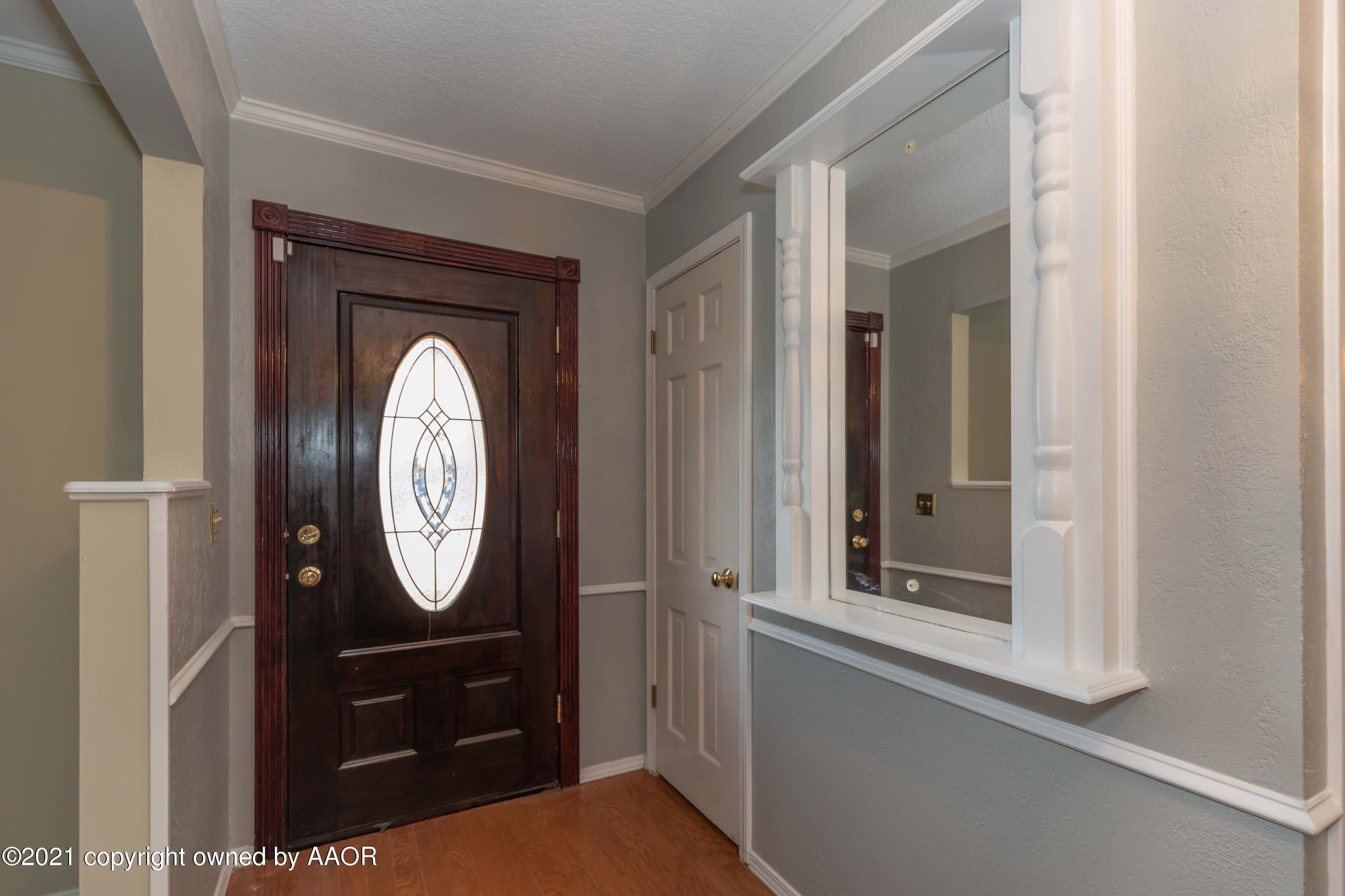 7106 Dreyfuss Road Amarillo, TX 79106 - Photo 2 of 51 ENTRY