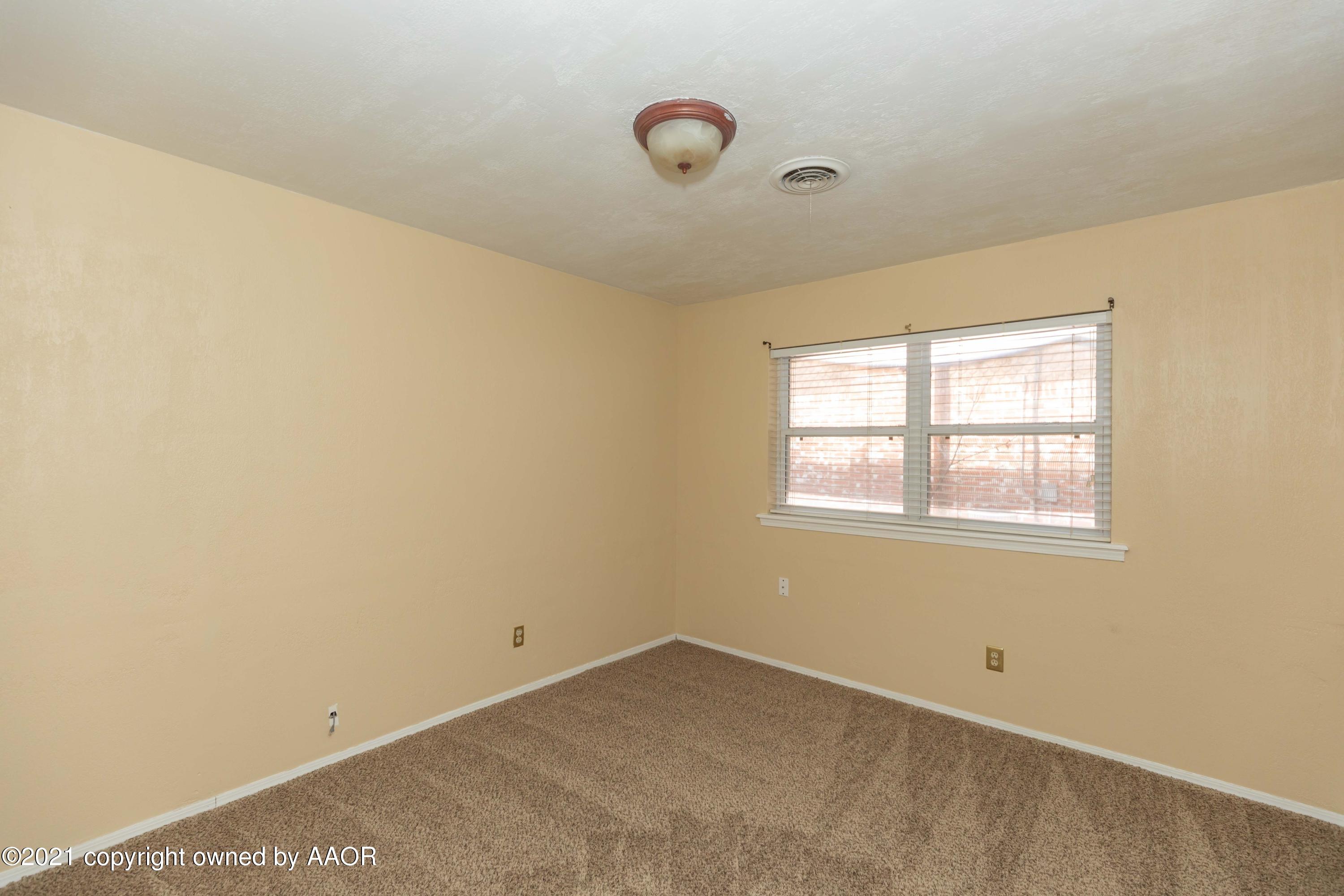 7106 Dreyfuss Road Amarillo, TX 79106 - Photo 36 of 51 BEDROOM 3 VIEW 1