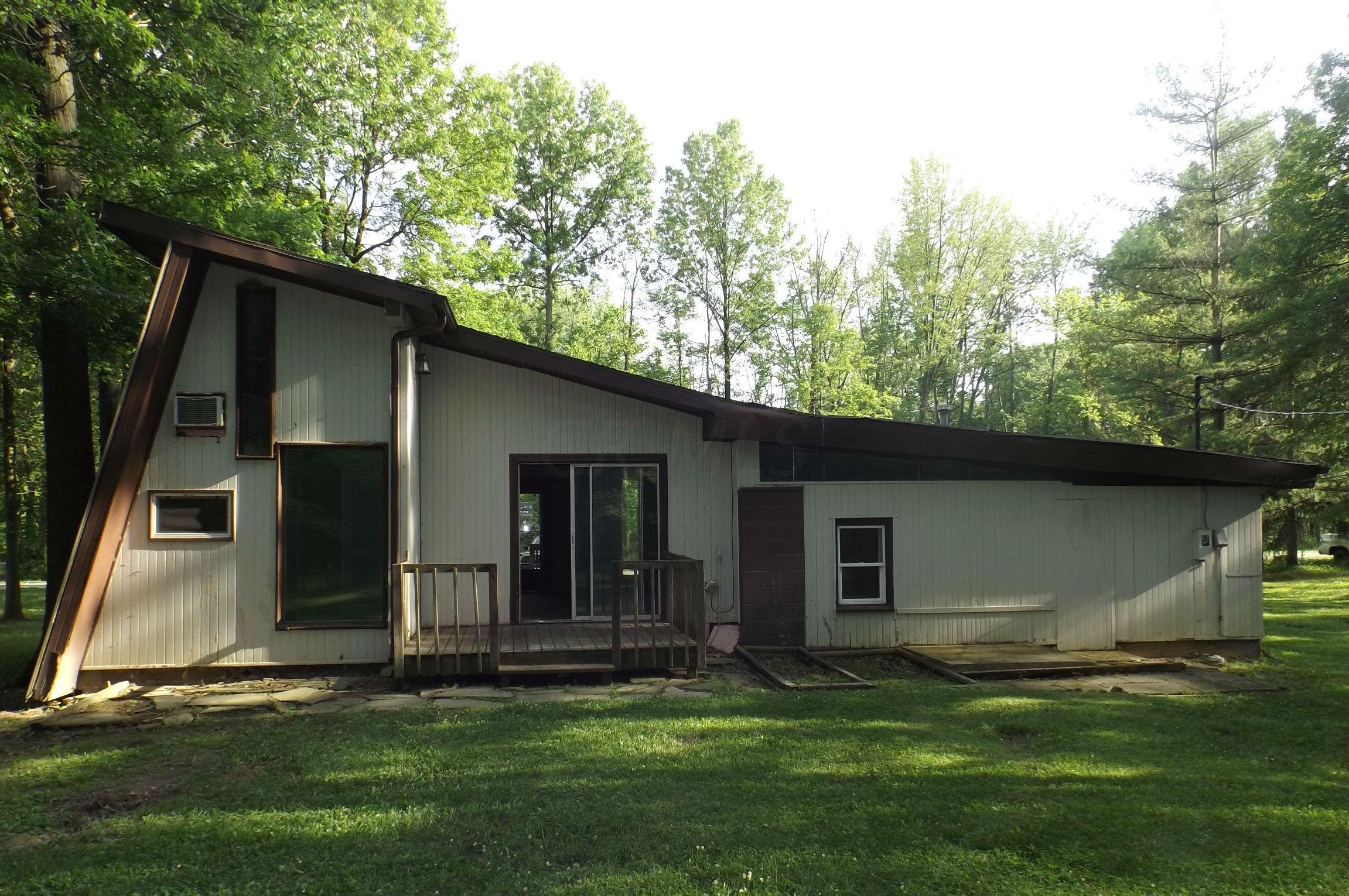 2710 Abington Road Columbus, OH 43231 - Photo 2 of 8 Gallery Image 2