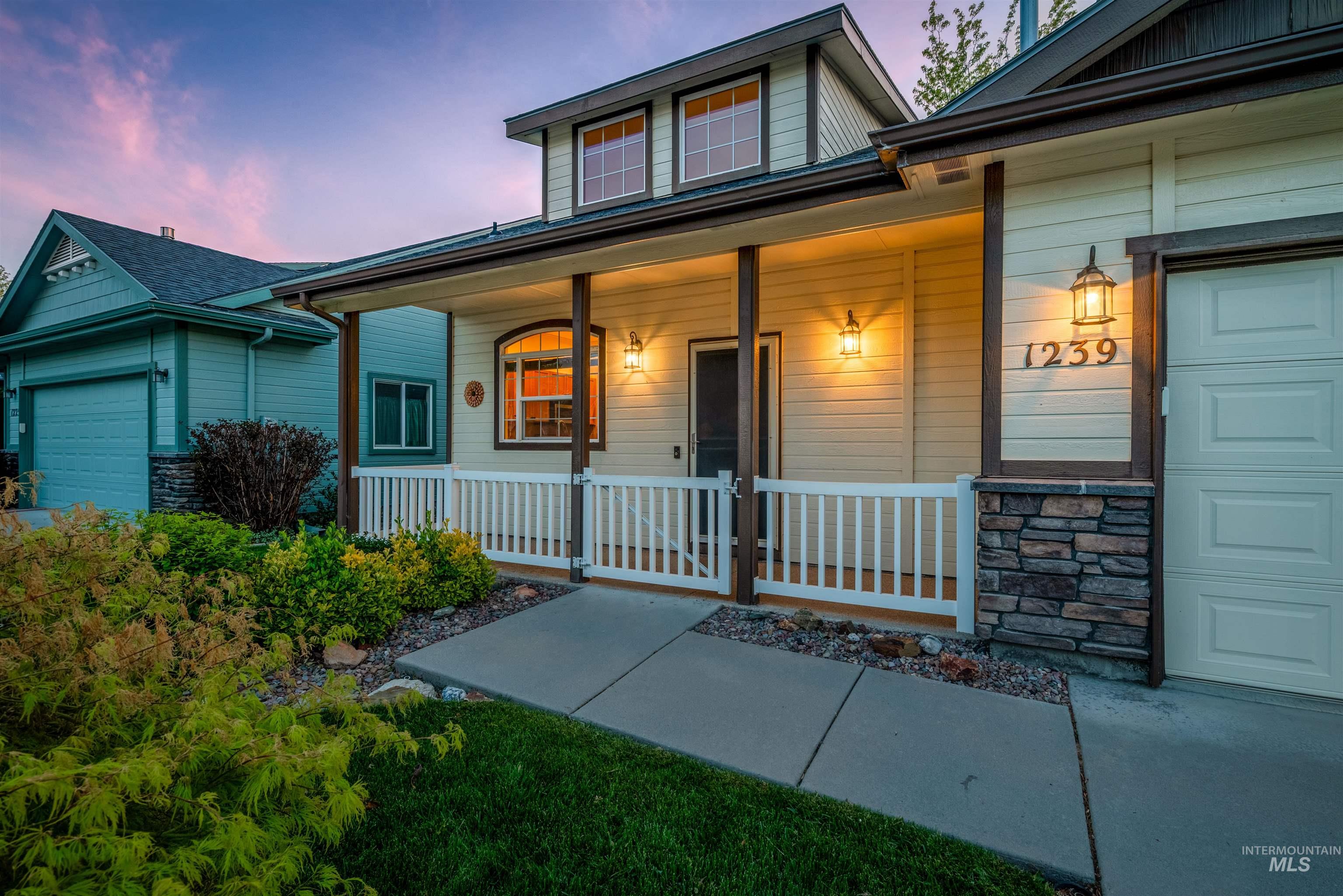 1239 North Victor Way Meridian, ID 83642 - Photo 3 of 38