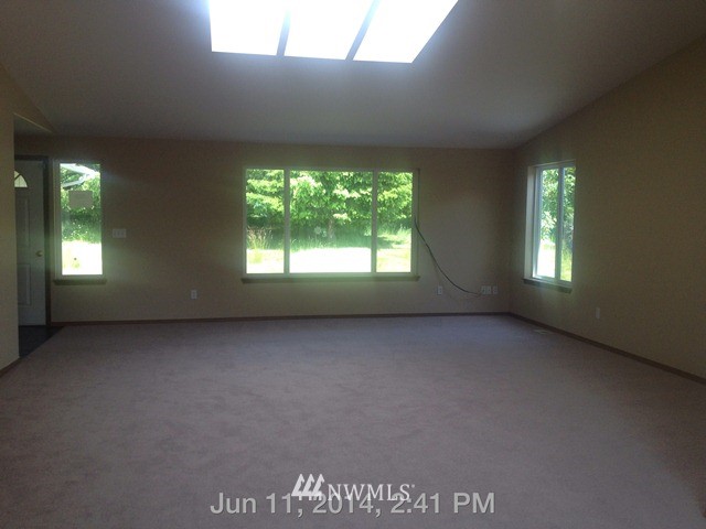 1080 Lookout Road Castle Rock, WA 98611 - Photo 4 of 10