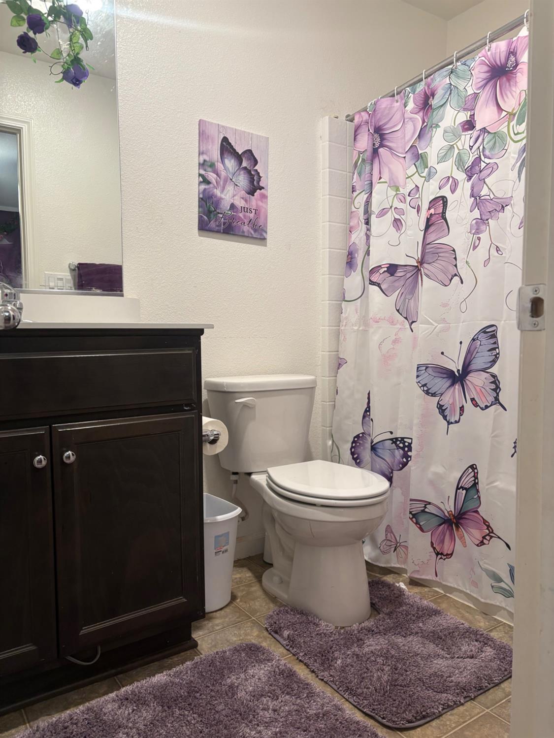 628 Marcus Street Merced, CA 95341 - Photo 16 of 21 Main Suite Bath