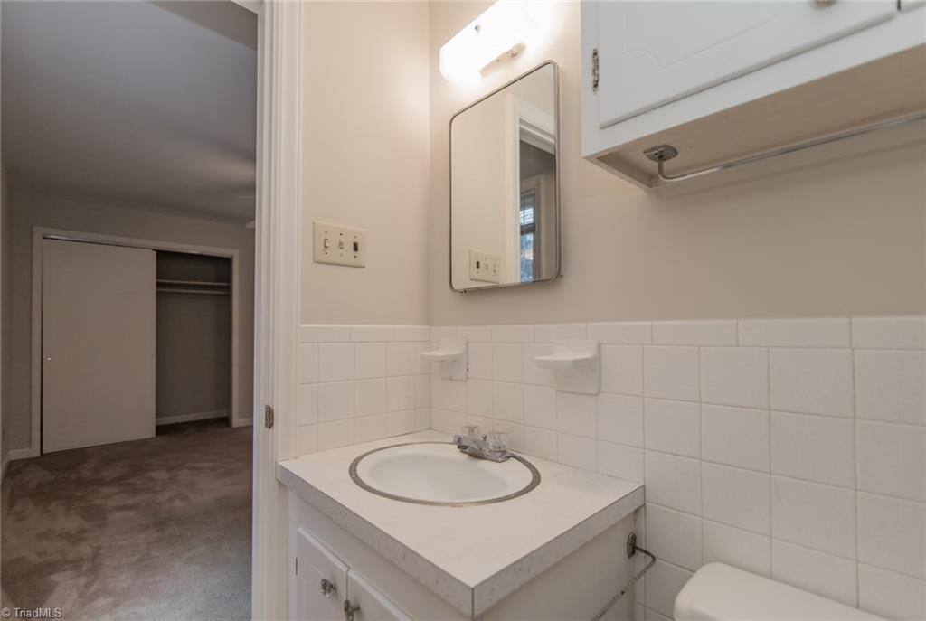 416 Rockspring Road High Point, NC 27262 - Photo 24 of 29 Gallery Image 24