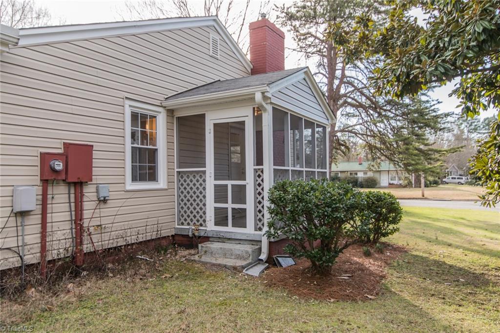 416 Rockspring Road High Point, NC 27262 - Photo 28 of 29 Gallery Image 28