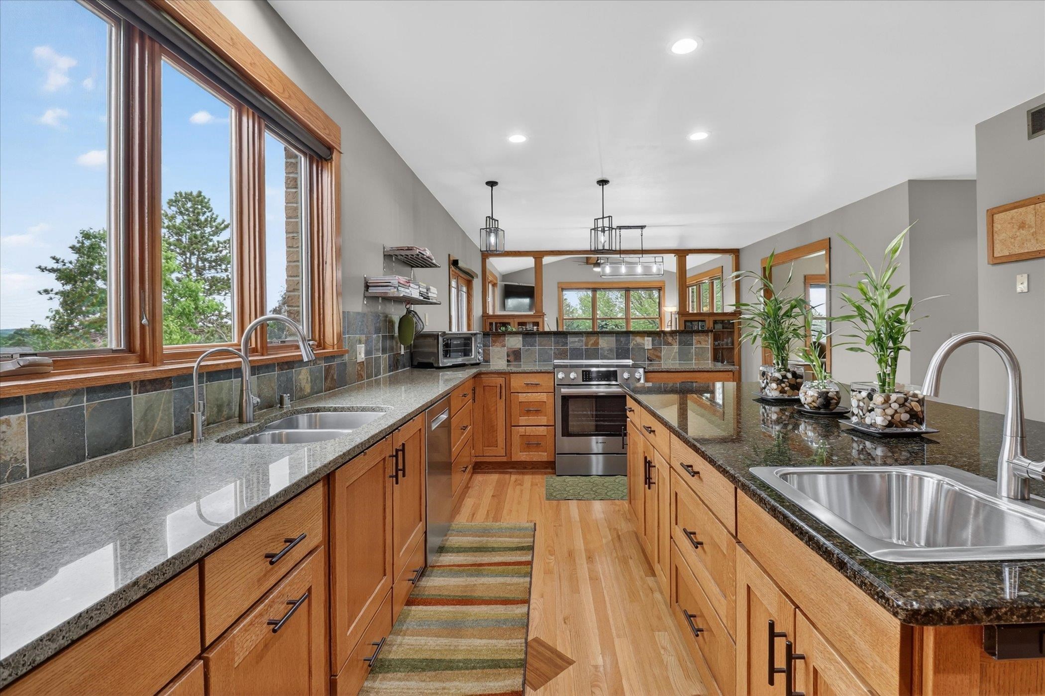 W6383 Hackbarth Road Fort Atkinson, WI 53538 - Photo 11 of 54