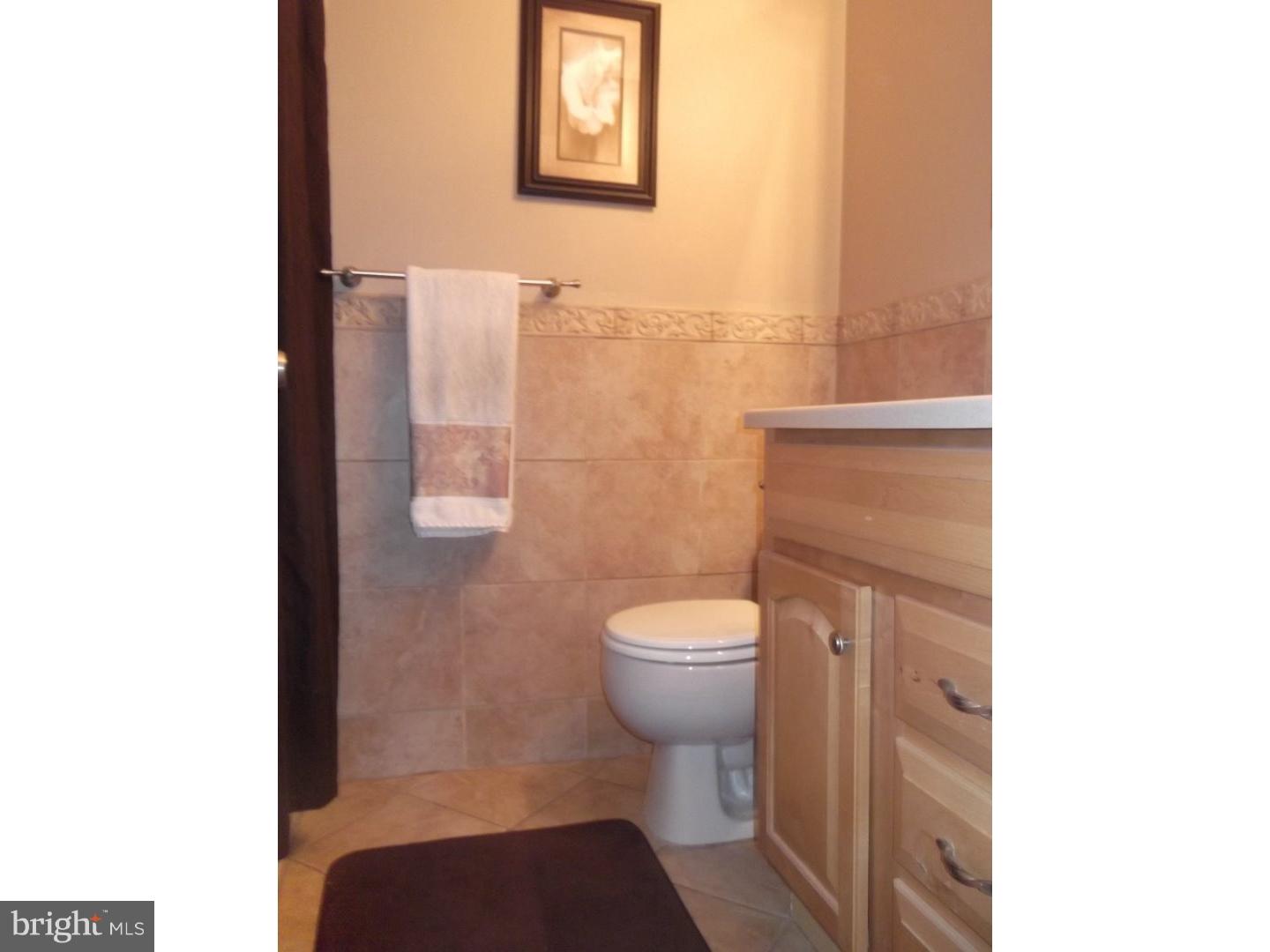 10727 Philcrest Road Philadelphia, PA 19154 - Photo 13 of 19 Bathroom