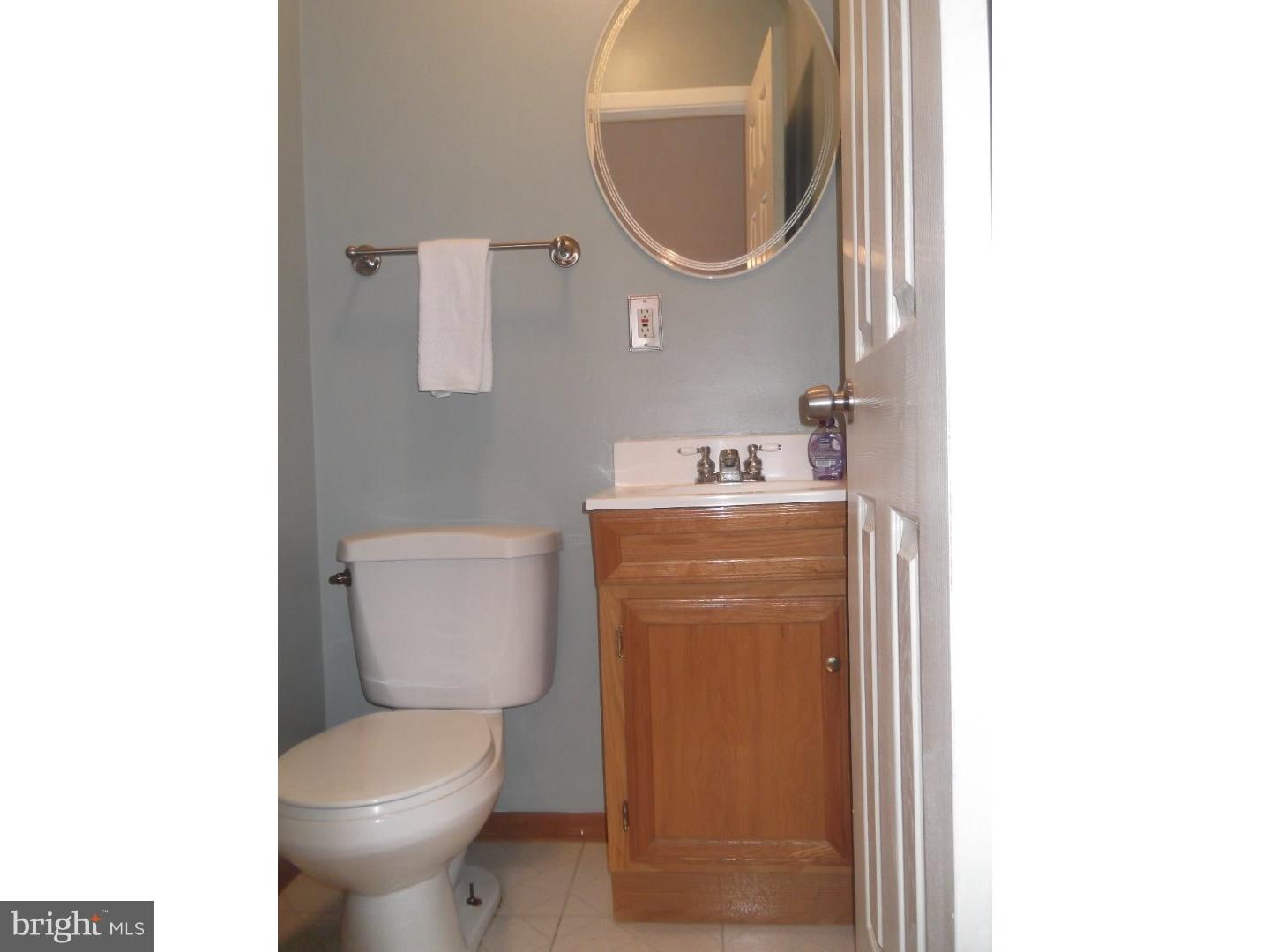 10727 Philcrest Road Philadelphia, PA 19154 - Photo 14 of 19 Half Bath