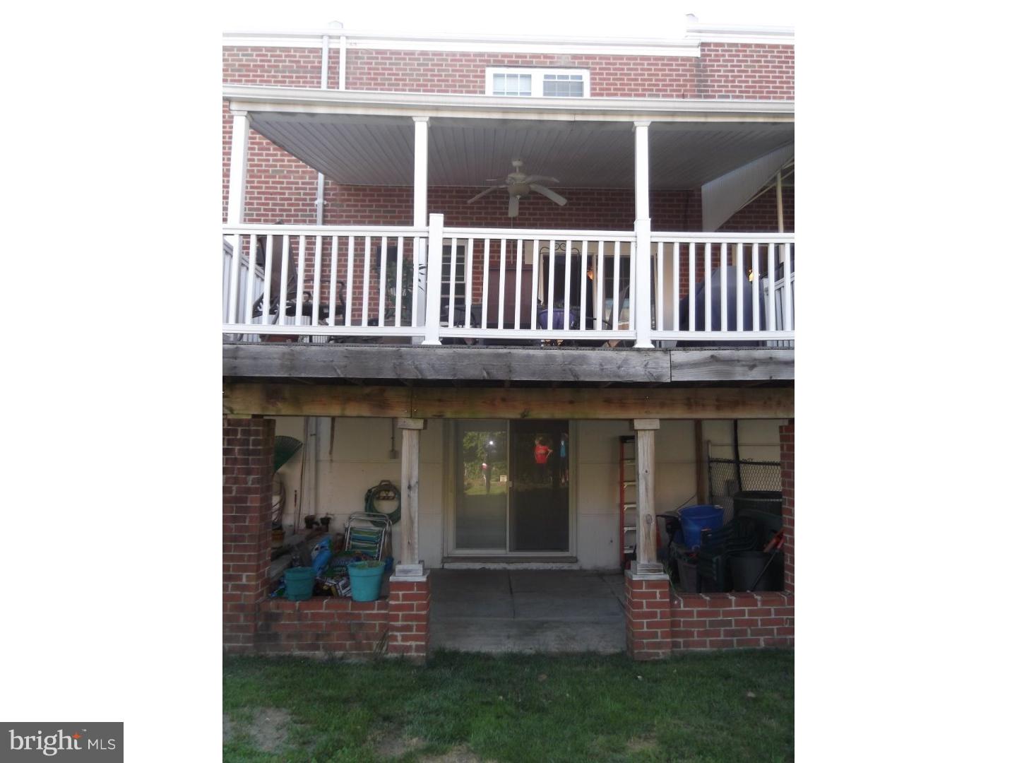 10727 Philcrest Road Philadelphia, PA 19154 - Photo 18 of 19 Exterior Back