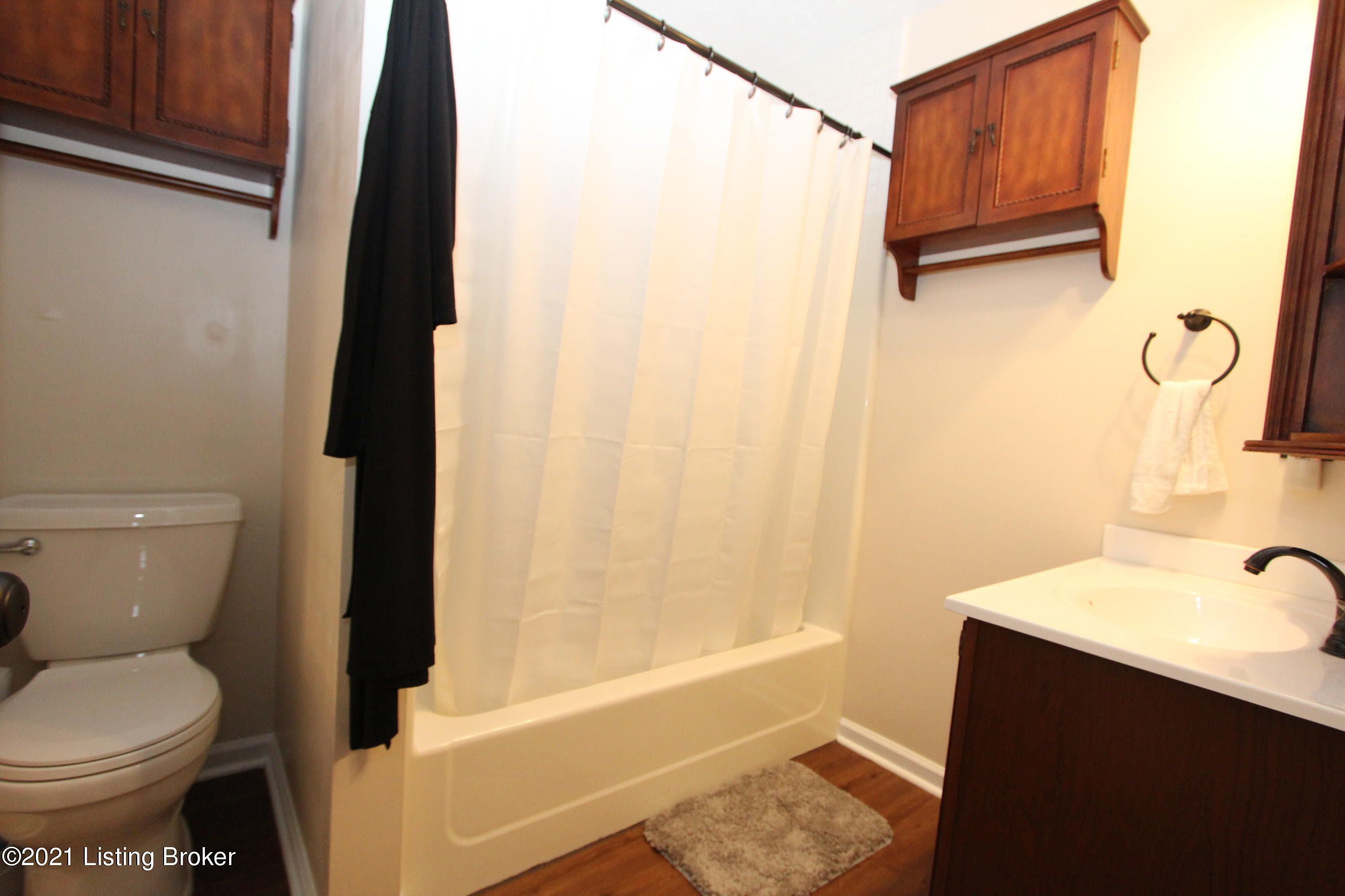1309 Beaver Lake Road Lawrenceburg, KY 40342 - Photo 13 of 24 Full Bath (2)