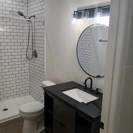 $1,300 | 212 Broad Street, Unit 17, Masaryktown, FL 34604