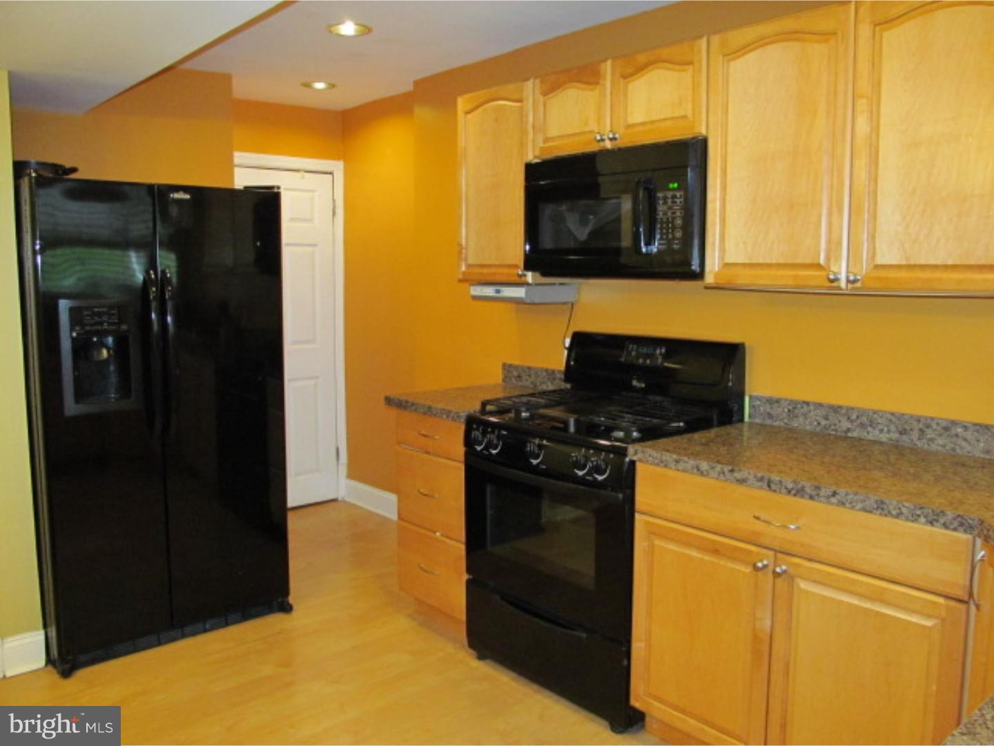 1939 Carter Road Folcroft, PA 19032 - Photo 2 of 16 Kitchen