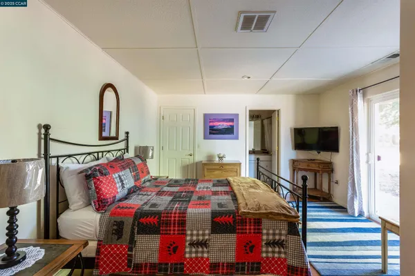 $750,000 | 19112 Dyer Court, Groveland, CA 95321