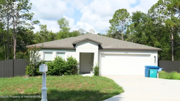 $2,600 | 12150 Folger Street, Spring Hill, FL 34609