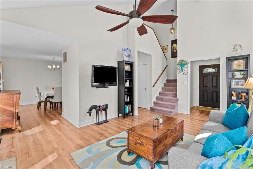 419 Chester Woods Court High Point, NC 27262 - Photo 8 of 48