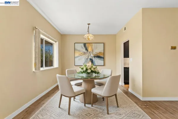 $695,000 | 104 Bridgeview Court, Crockett, CA 94525