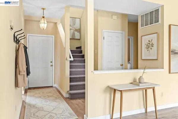 $695,000 | 104 Bridgeview Court, Crockett, CA 94525