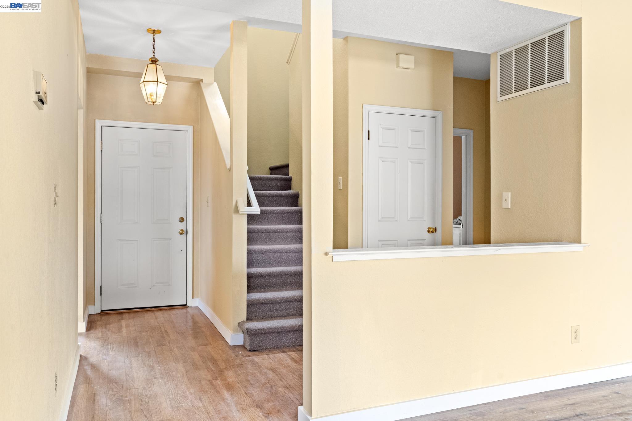 104 Bridgeview Court Crockett, CA 94525 - Photo 4 of 47