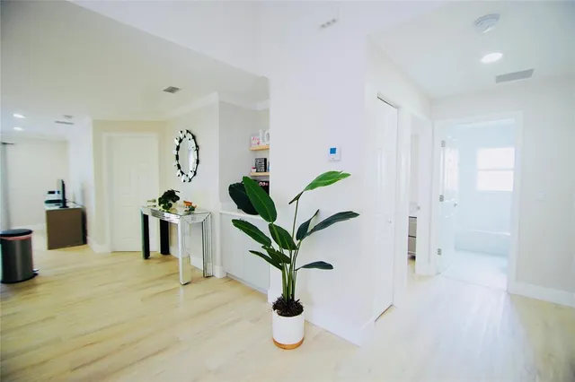 $4,400 | 244 Northwest 6th Avenue, Delray Beach, FL 33444