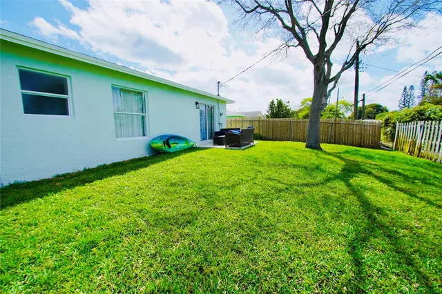 $4,400 | 244 Northwest 6th Avenue, Delray Beach, FL 33444