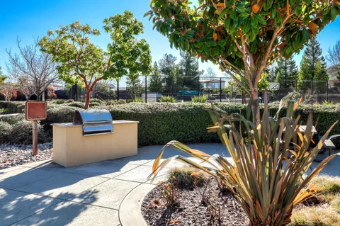 $1,600,000 | 7071 Eagle Ridge Drive, Gilroy, CA 95020