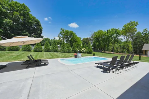$1,200,000 | 335 Sunset Island Trail, Gallatin, TN 37066