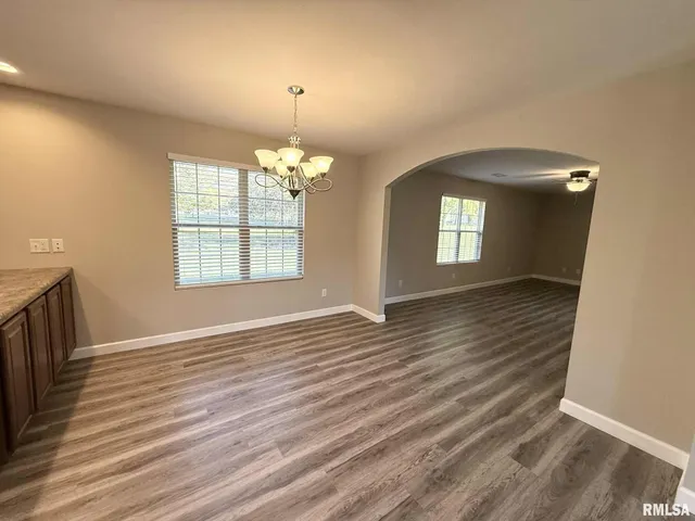 $239,900 | 12301 Blue Sky Drive, Marion, IL 62959