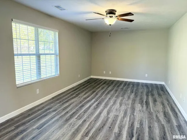 $239,900 | 12301 Blue Sky Drive, Marion, IL 62959