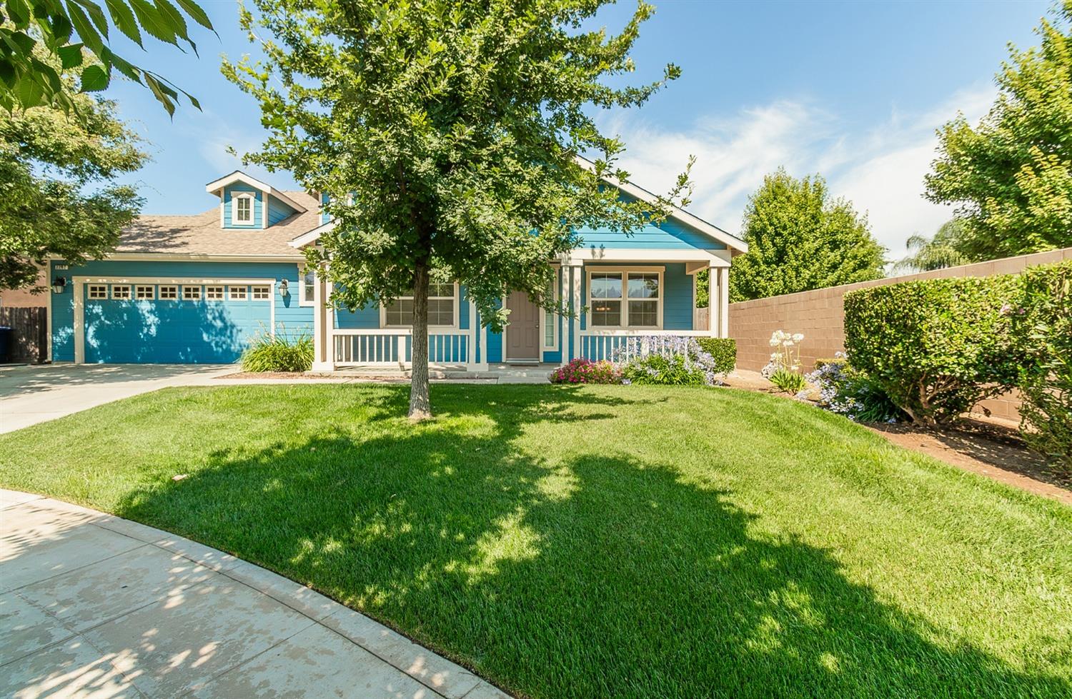 2207 Sheldon Court Reedley, CA 93654 - Photo 1 of 25 Gallery Image 1