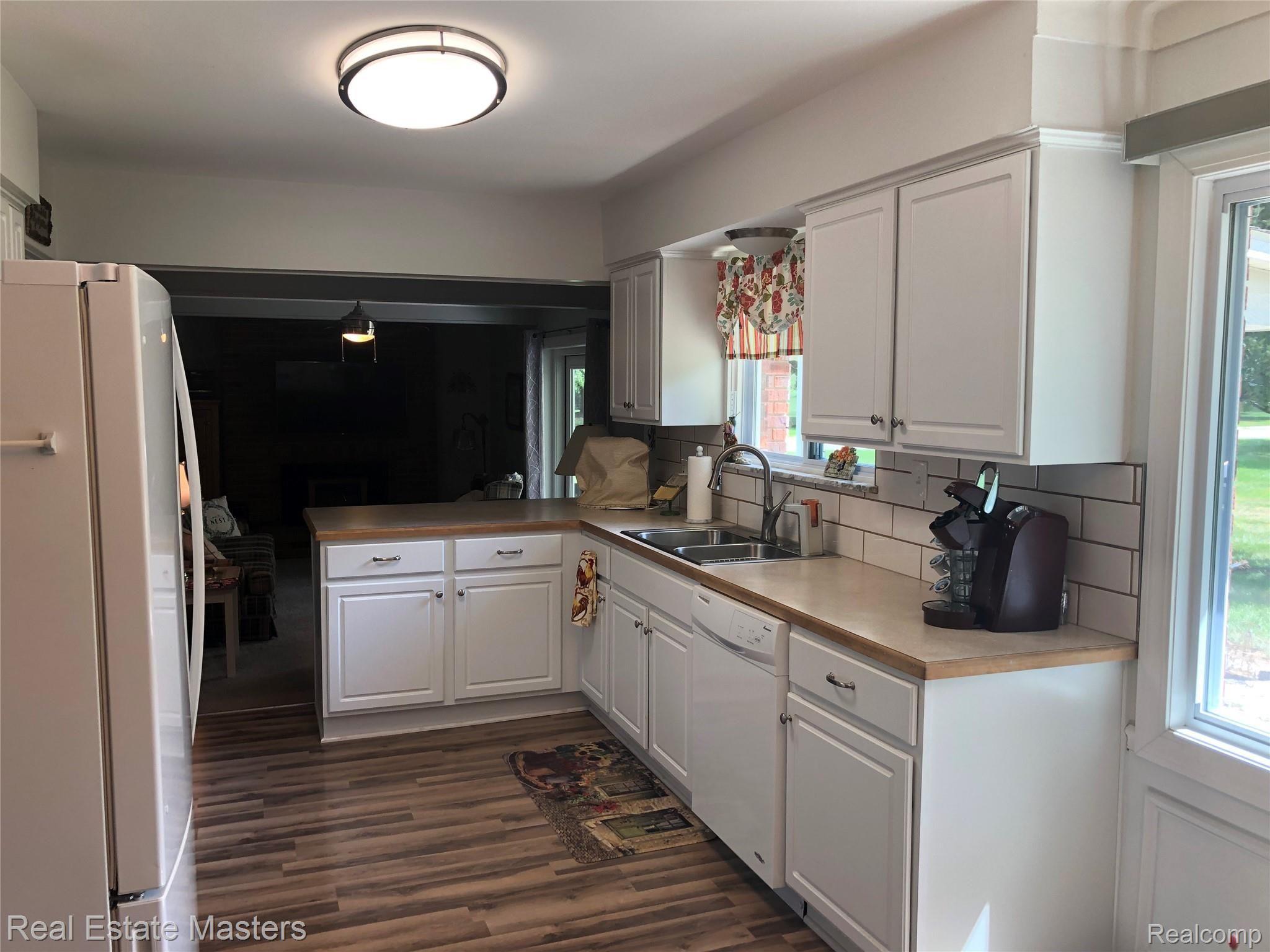 6162 East Potter Road Burton, MI 48509 - Photo 15 of 22 IMG_2749.JPG