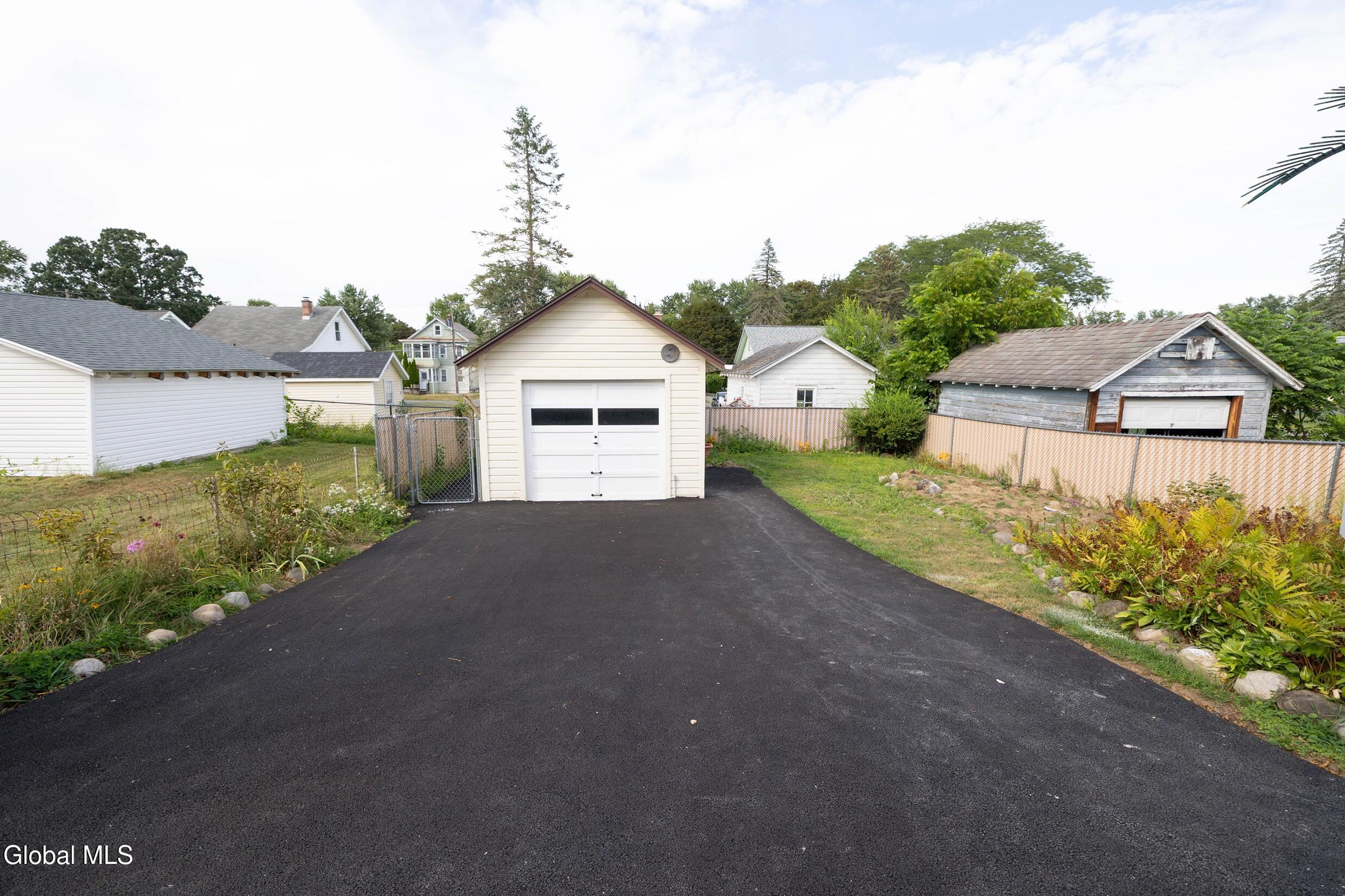 65 Pershing Drive Scotia, NY 12302 - Photo 35 of 36 0S4A0010