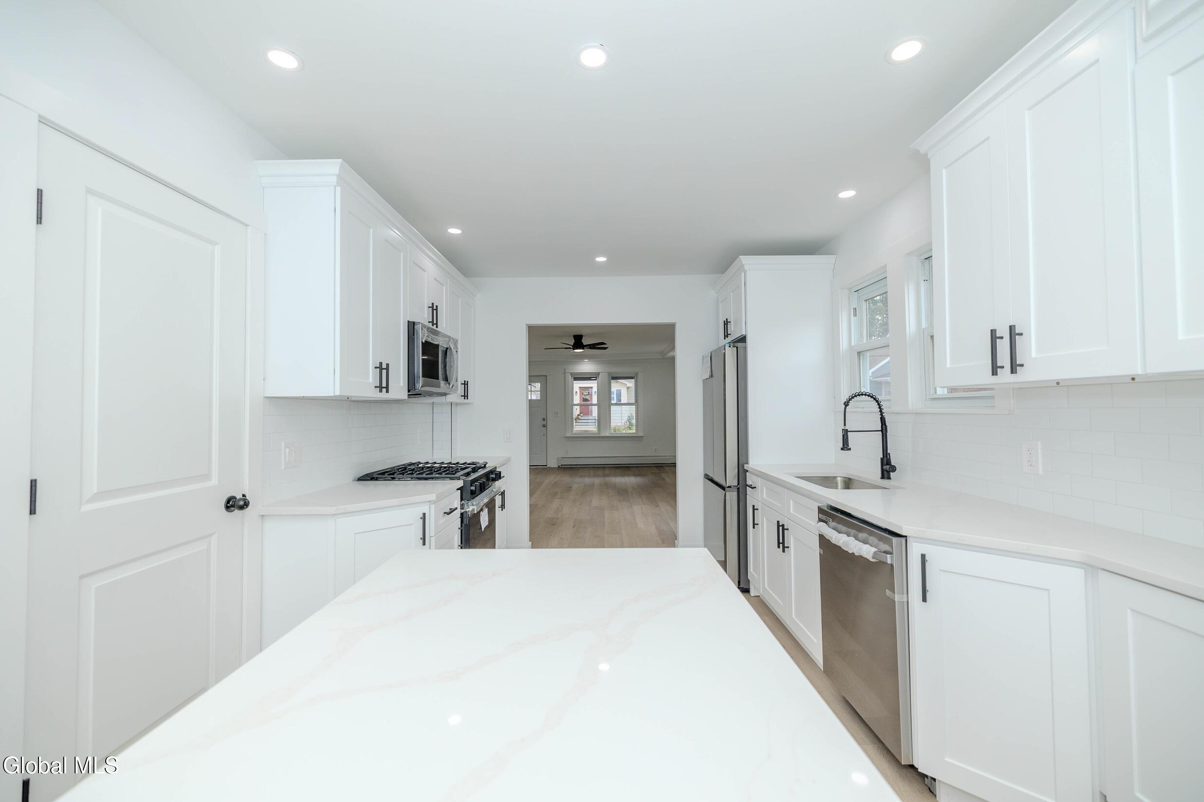 65 Pershing Drive Scotia, NY 12302 - Photo 10 of 36 0S4A0037