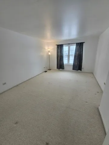 $2,300 | 1327 Sugar Court, Unit 1327, Naperville, IL 60563