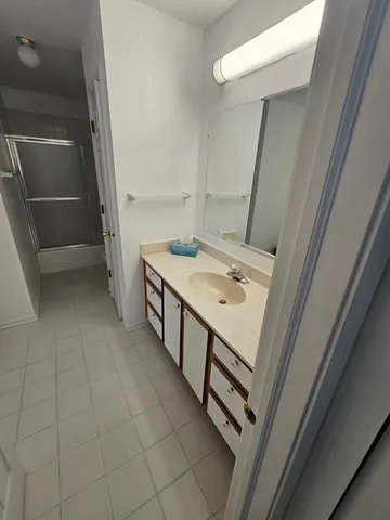 $2,300 | 1327 Sugar Court, Unit 1327, Naperville, IL 60563