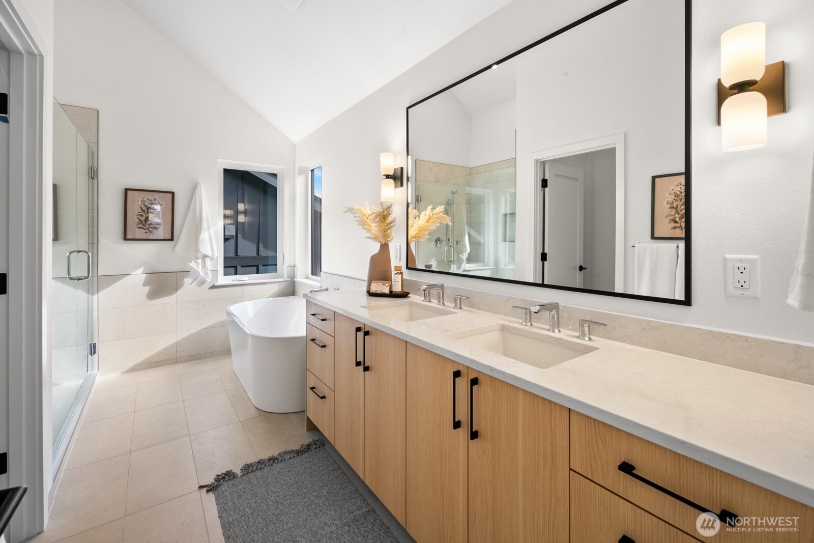 2851 Northwest 70th Street Seattle, WA 98117 - Photo 20 of 38