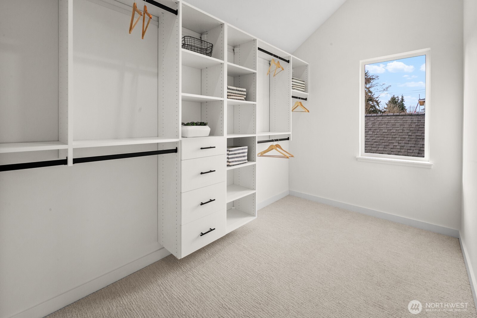 2851 Northwest 70th Street Seattle, WA 98117 - Photo 22 of 38