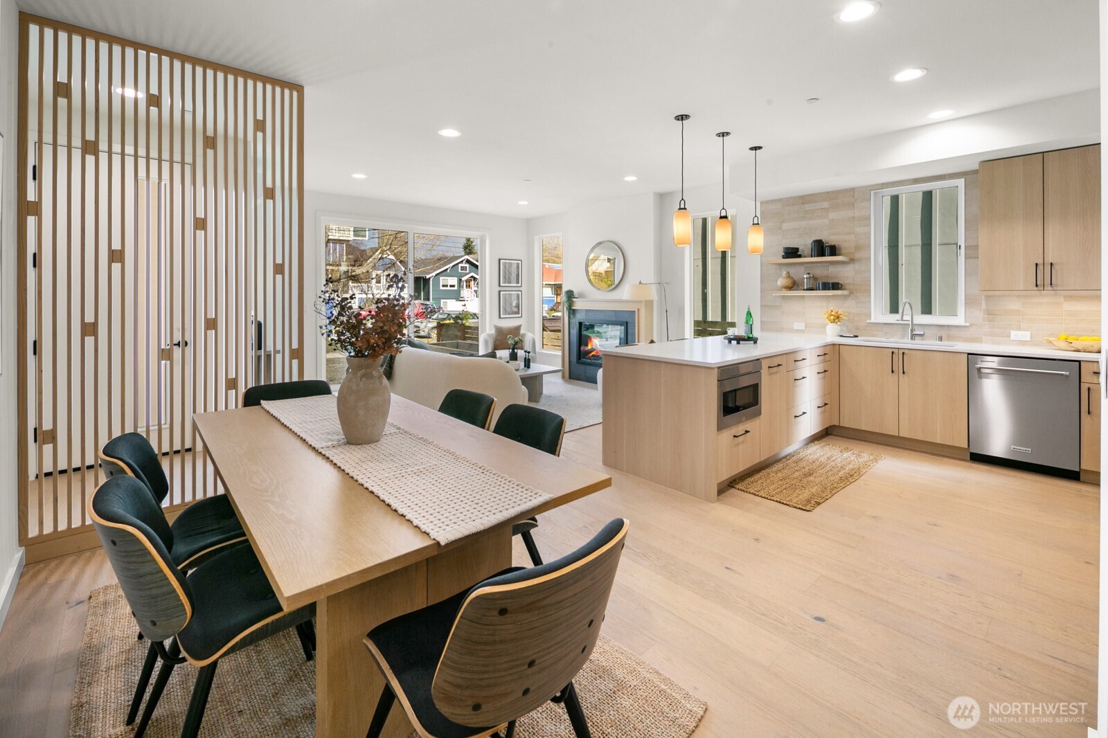 2851 Northwest 70th Street Seattle, WA 98117 - Photo 9 of 38